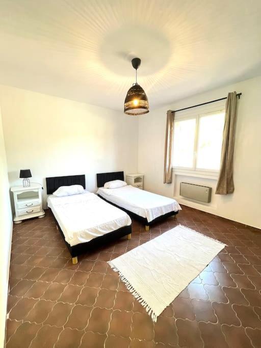 Appartement Proche Aeroport Marseille Marignane - Studio Confortable - Logement Ideal - Hebergement Tout Equipe Rognac Buitenkant foto